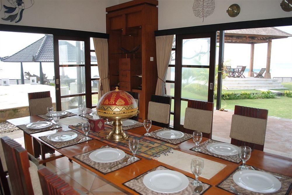 Suarti Resort, Villas & Gallery Ketewel Exterior photo