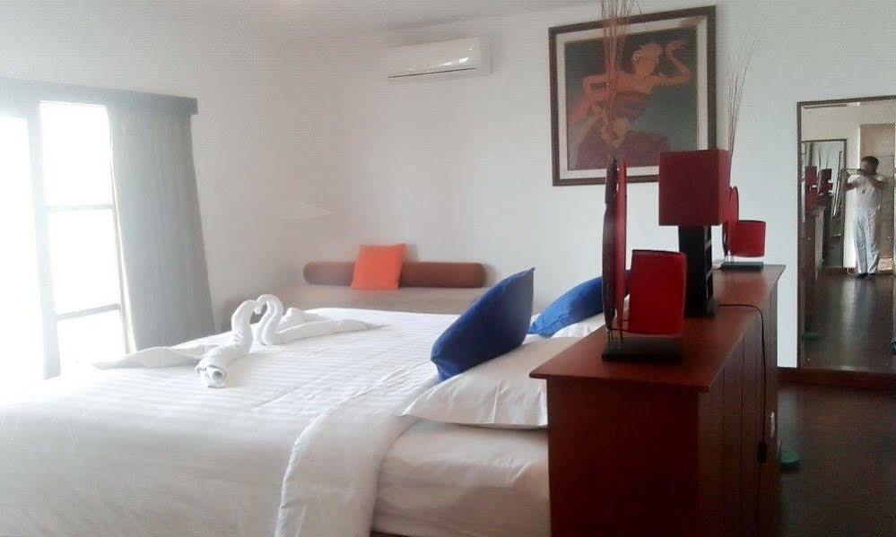 Suarti Resort, Villas & Gallery Ketewel Exterior photo